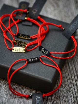 Rodinné náramky Glosery ❤️ Symbol lásky, súdržnosti a ochrany.🙌🏼 Ideálny darček pre rodičov, deti aj partnerov.🎁 #glosery...