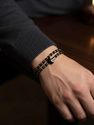 GARANCIA doručenia do Vianoc?🎄🎁 Dvojitý náramok z čiernych korálok s jemným krížikom 👌🏼 #glosery #naramky